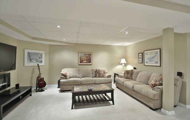 3033 Swansea Dr, House detached with 4 bedrooms, 3 bathrooms and 5 parking in Oakville ON | Image 22