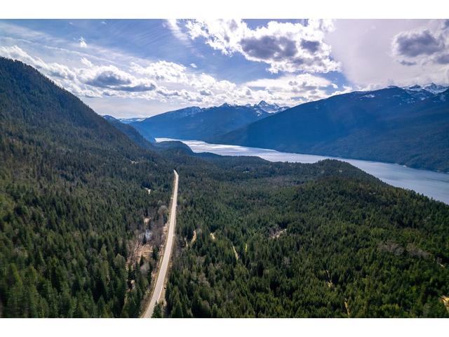 8788 Highway 6, House detached with 2 bedrooms, 2 bathrooms and null parking in Central Kootenay H BC | Image 79