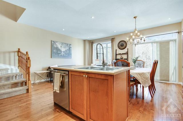 404 Sultan Street, Townhouse with 3 bedrooms, 3 bathrooms and 3 parking in Ottawa ON | Image 13