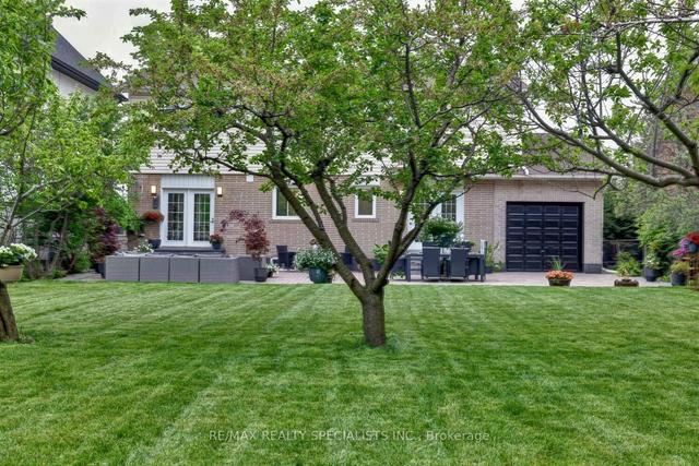 513 Maplehurst Ave, House detached with 4 bedrooms, 3 bathrooms and 5 parking in Oakville ON | Image 30