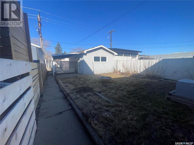 1916 Athol Street, House detached with 4 bedrooms, 2 bathrooms and null parking in Regina SK | Image 19