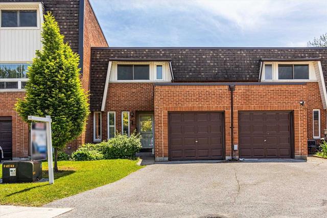 114 Deacon Lane, Townhouse with 3 bedrooms, 2 bathrooms and 2 parking in Ajax ON | Card Image