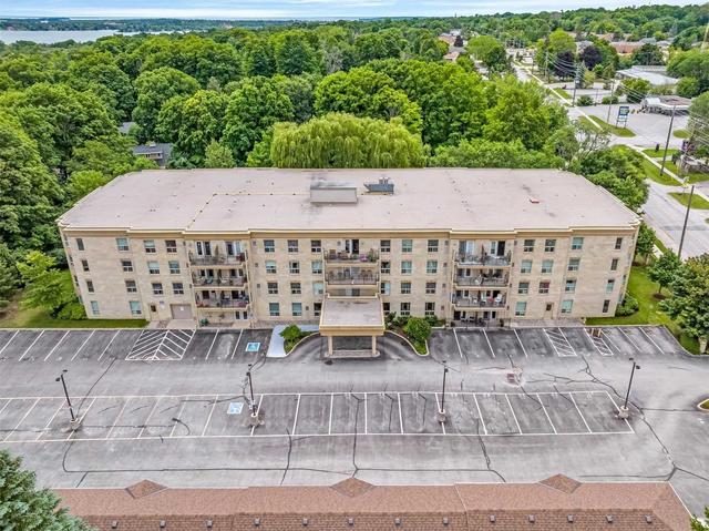 110 - 486 Laclie St, Condo with 1 bedrooms, 2 bathrooms and 1 parking in Orillia ON | Image 1
