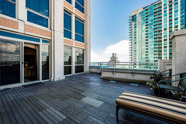 2001 - 628 Fleet St, Condo with 2 bedrooms, 2 bathrooms and 1 parking in Toronto ON | Image 11
