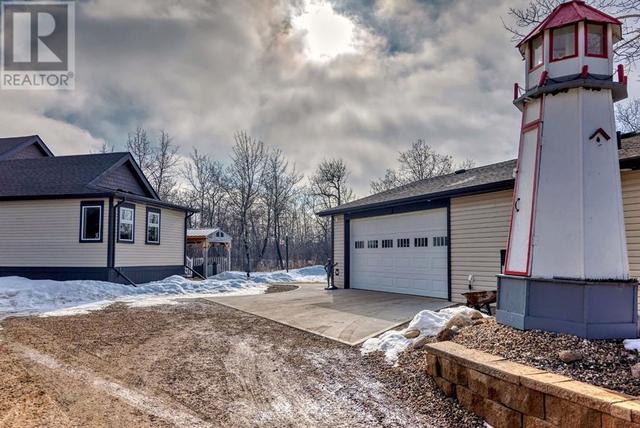 3 Kaylee Crescent, House detached with 4 bedrooms, 1 bathrooms and 8 parking in White Sands AB | Image 1