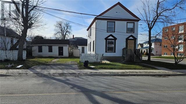 4731 Saint Lawrence Avenue, House other with 5 bedrooms, 2 bathrooms and 6 parking in Niagara Falls ON | Image 6