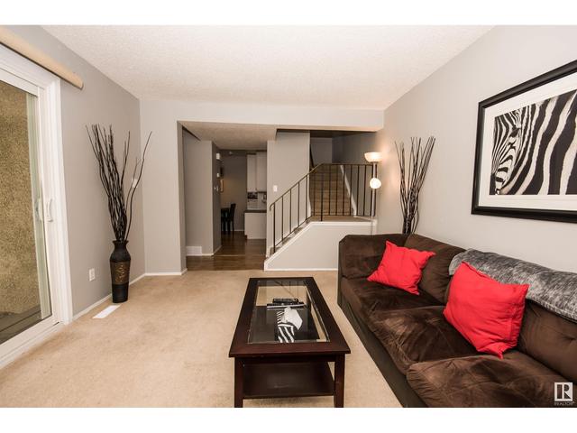 6 Woodvale Vg Nw, House attached with 3 bedrooms, 1 bathrooms and null parking in Edmonton AB | Image 9