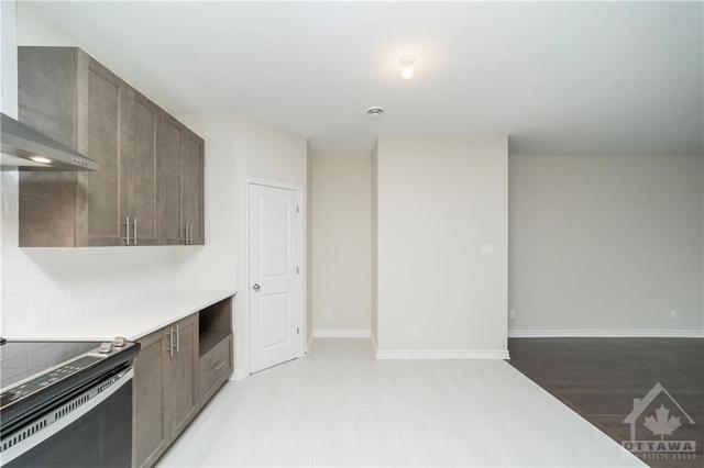 c - 735 Dearborn Private, House attached with 2 bedrooms, 2 bathrooms and 1 parking in Ottawa ON | Image 14