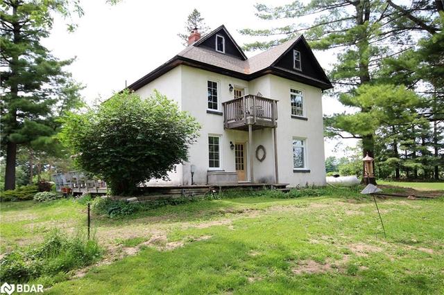 598 6 Line S, House detached with 3 bedrooms, 1 bathrooms and 12 parking in Oro Medonte ON | Image 2