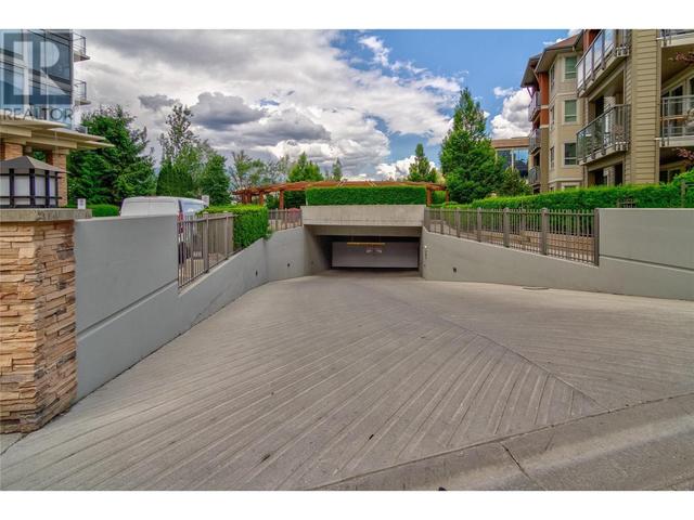 1006 - 1075 Sunset Drive, Condo with 2 bedrooms, 2 bathrooms and 1 parking in Kelowna BC | Image 33