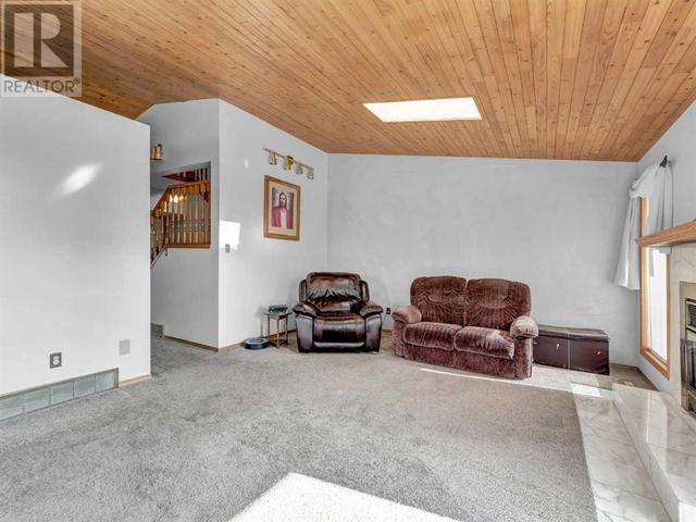 915 7 Street Se, House detached with 4 bedrooms, 3 bathrooms and 2 parking in Redcliff AB | Image 12