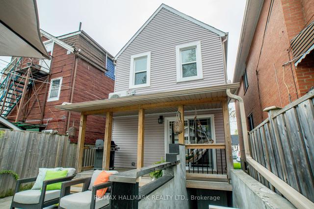 451 Jones Ave, House detached with 3 bedrooms, 3 bathrooms and 1 parking in Toronto ON | Image 33