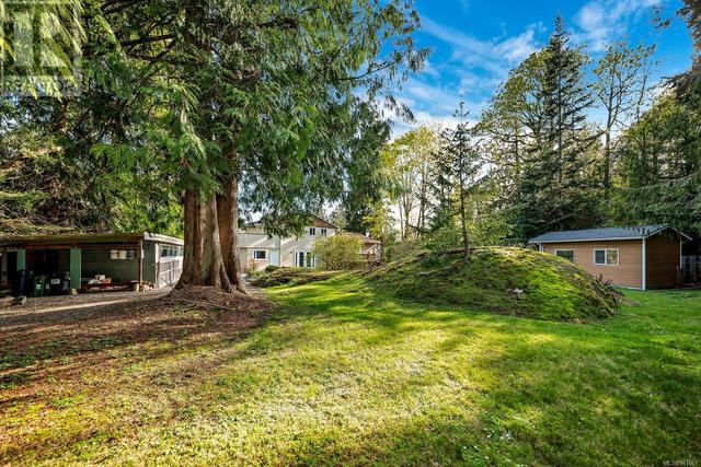 1900 Barrett Dr, House detached with 4 bedrooms, 2 bathrooms and 5 parking in North Saanich BC | Image 33