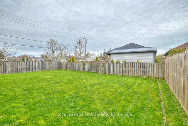 1 Robin Hts, House detached with 3 bedrooms, 2 bathrooms and 4 parking in Haldimand County ON | Image 10