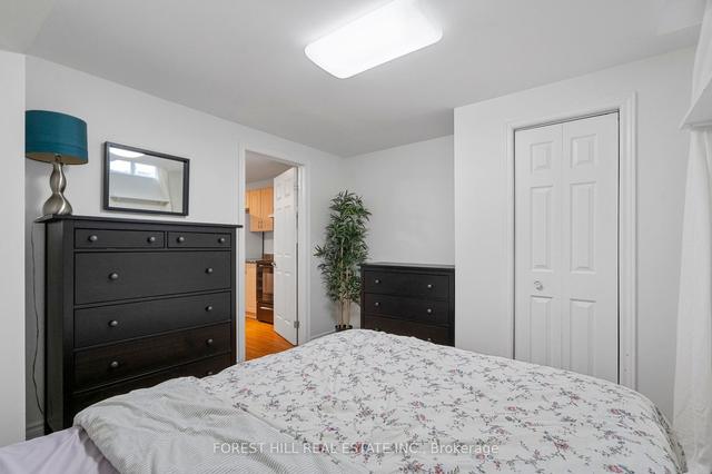 25 Carrier Cres, House attached with 3 bedrooms, 4 bathrooms and 5 parking in Vaughan ON | Image 31