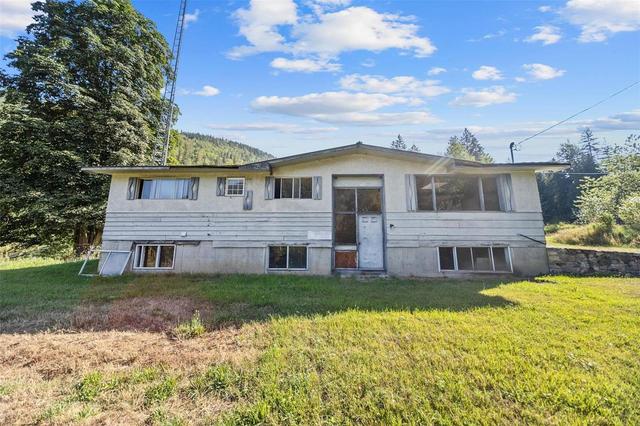 0000 Trans Canada Highway, Home with 0 bedrooms, 0 bathrooms and null parking in Columbia Shuswap E BC | Image 8