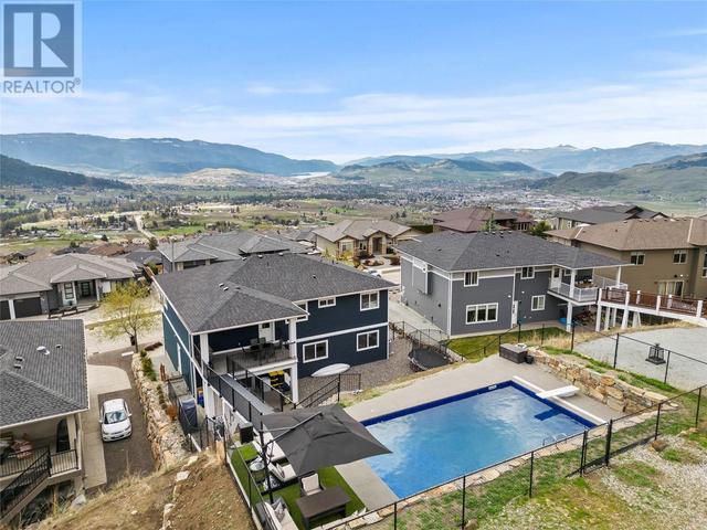 7188 Apex Drive, House detached with 6 bedrooms, 3 bathrooms and 8 parking in Vernon BC | Image 4