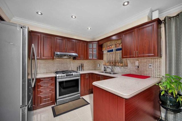 55 Meadowlark Dr N, House detached with 3 bedrooms, 4 bathrooms and 4 parking in Brampton ON | Image 40