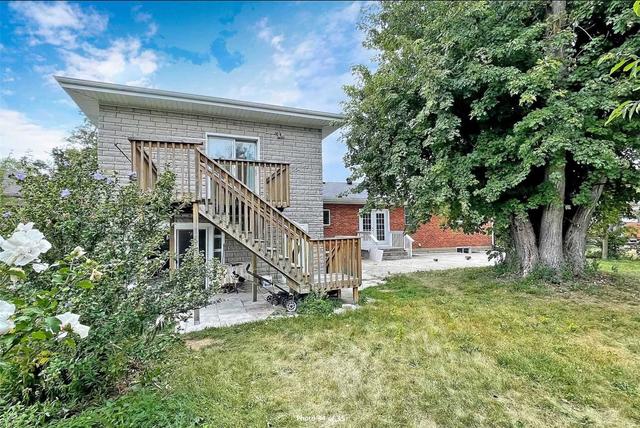 upper - 2669 Midland Ave S, House detached with 3 bedrooms, 1 bathrooms and 2 parking in Toronto ON | Image 2