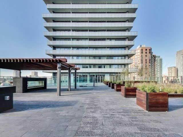 1322 - 57 St Joseph St, Condo with 1 bedrooms, 1 bathrooms and 1 parking in Toronto ON | Image 3