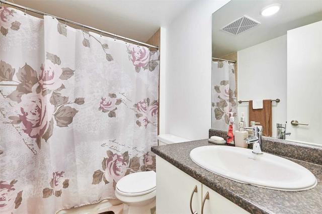 404 - 1346 Danforth Rd, Condo with 2 bedrooms, 2 bathrooms and 1 parking in Toronto ON | Image 12