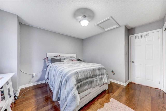 43 Kawneer Terr, House attached with 4 bedrooms, 4 bathrooms and 3 parking in Toronto ON | Image 19