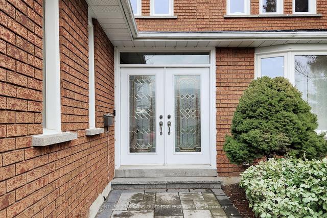 49 Captain Francis Dr, House detached with 4 bedrooms, 4 bathrooms and 6 parking in Markham ON | Image 12
