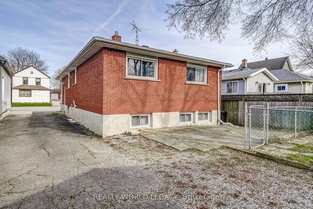 59 Rodman St, House detached with 3 bedrooms, 2 bathrooms and 3 parking in St. Catharines ON | Image 25