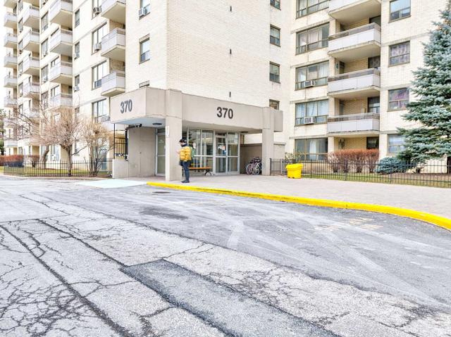 414 - 370 Dixon Rd, Condo with 3 bedrooms, 2 bathrooms and 1 parking in Toronto ON | Image 12