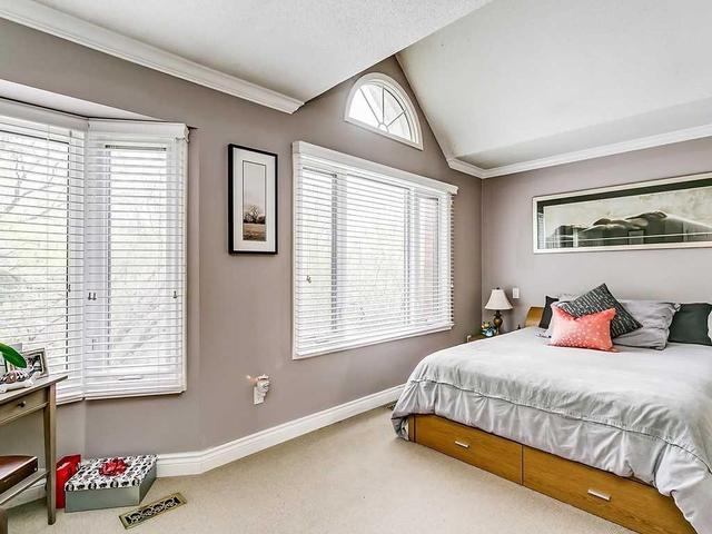 2065 Sixth Line, Townhouse with 3 bedrooms, 3 bathrooms and 1 parking in Oakville ON | Image 10