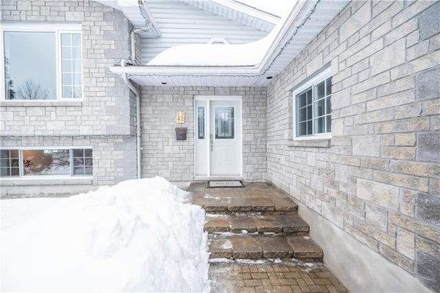 1294 Victoria Street, House detached with 3 bedrooms, 2 bathrooms and 3 parking in Petawawa ON | Image 2