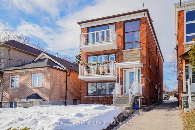 30 Dynevor Rd, House detached with 6 bedrooms, 3 bathrooms and 4 parking in Toronto ON | Image 23