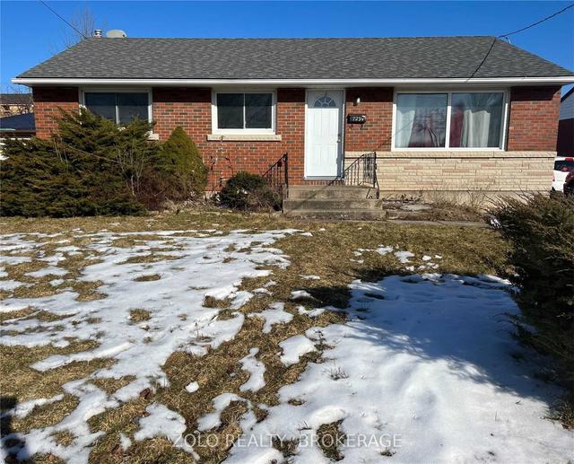 7294 Merritt Ave, House detached with 3 bedrooms, 1 bathrooms and 2 parking in Niagara Falls ON | Image 7