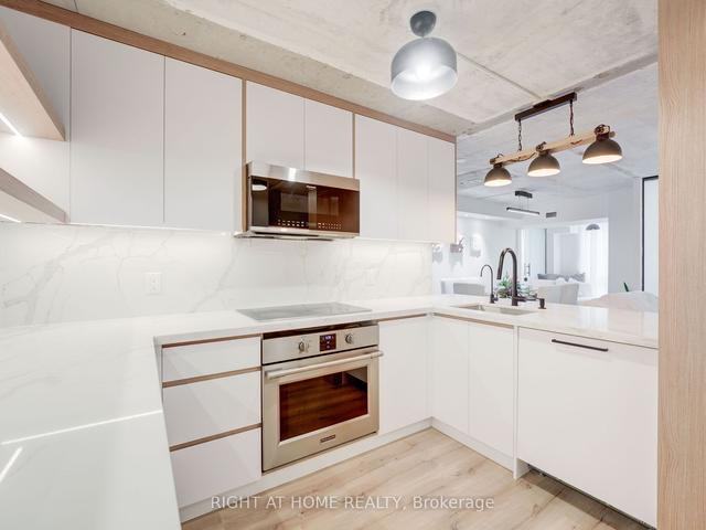 308 - 92 King St E, Condo with 2 bedrooms, 2 bathrooms and 1 parking in Toronto ON | Image 11