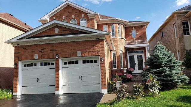 9 Verona Crt, House detached with 5 bedrooms, 5 bathrooms and 7 parking in Richmond Hill ON | Card Image