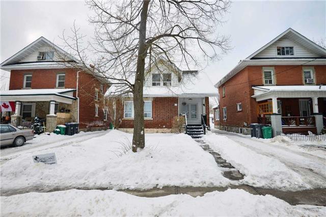 43 Mill St N, House detached with 2 bedrooms, 2 bathrooms and 5 parking in Brampton ON | Image 2