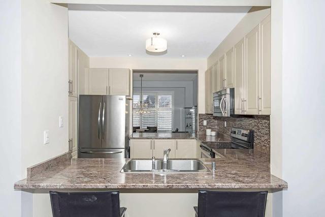238 Andrews Tr, House attached with 3 bedrooms, 4 bathrooms and 2 parking in Milton ON | Image 6