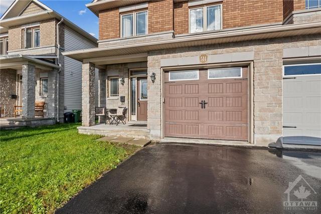 514 Barrick Hill Road, Townhouse with 3 bedrooms, 3 bathrooms and 3 parking in Ottawa ON | Image 3