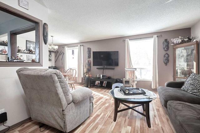 10 Keith St, House detached with 3 bedrooms, 3 bathrooms and 4 parking in Orillia ON | Image 11