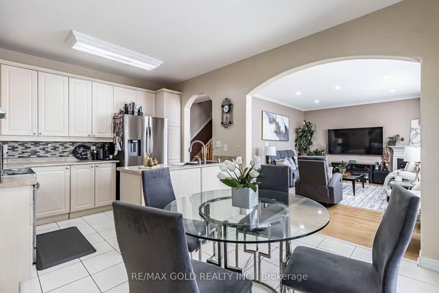 47 Ocean Ridge Dr, House detached with 4 bedrooms, 5 bathrooms and 6 parking in Brampton ON | Image 3