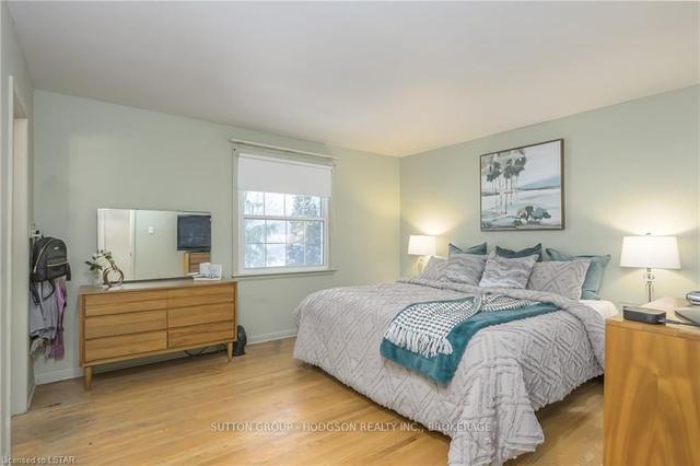 937 Whitton Ave, House detached with 4 bedrooms, 3 bathrooms and 4 parking in London ON | Image 14