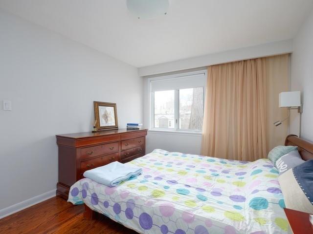 11 Hilda Ave, House detached with 3 bedrooms, 3 bathrooms and 5 parking in Toronto ON | Image 12
