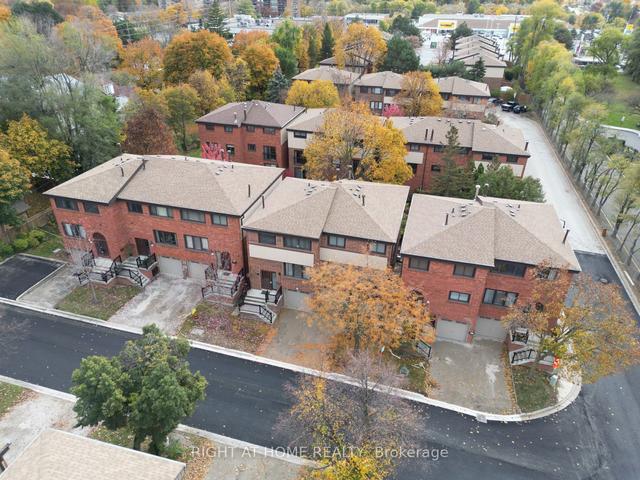 44 - 55 Maplebranch Path, Townhouse with 3 bedrooms, 3 bathrooms and 2 parking in Toronto ON | Image 24