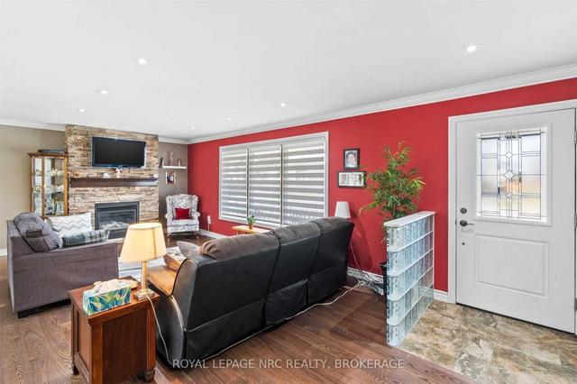 8 Fernwood Terr, House detached with 3 bedrooms, 2 bathrooms and 4 parking in St. Catharines ON | Image 37