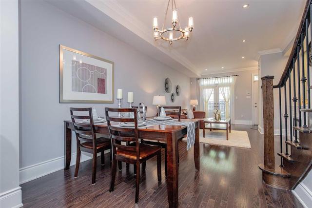 34 Mallingham Crt, House attached with 3 bedrooms, 4 bathrooms and 1 parking in Toronto ON | Image 6