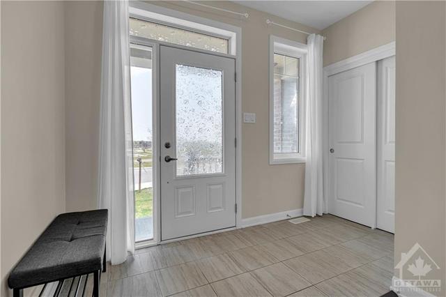 573 Winterset Road, House detached with 3 bedrooms, 3 bathrooms and 3 parking in Ottawa ON | Image 4