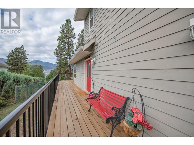 16490 Commonage Road, House detached with 4 bedrooms, 3 bathrooms and 1 parking in Lake Country BC | Image 5