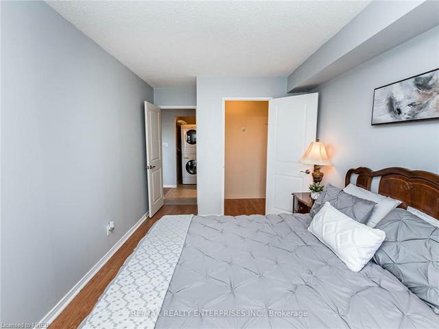 207 - 145 Hillcrest Avenue, House attached with 1 bedrooms, 1 bathrooms and null parking in Mississauga ON | Image 11
