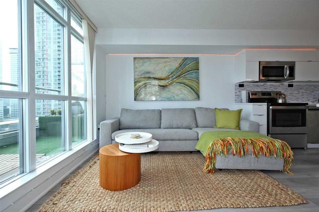 1111 - 151 Dan Leckie Way, Condo with 2 bedrooms, 2 bathrooms and 1 parking in Toronto ON | Image 3