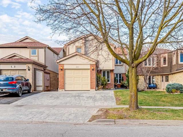 1843 Cricket Lane, House detached with 3 bedrooms, 3 bathrooms and 4 parking in Pickering ON | Image 1